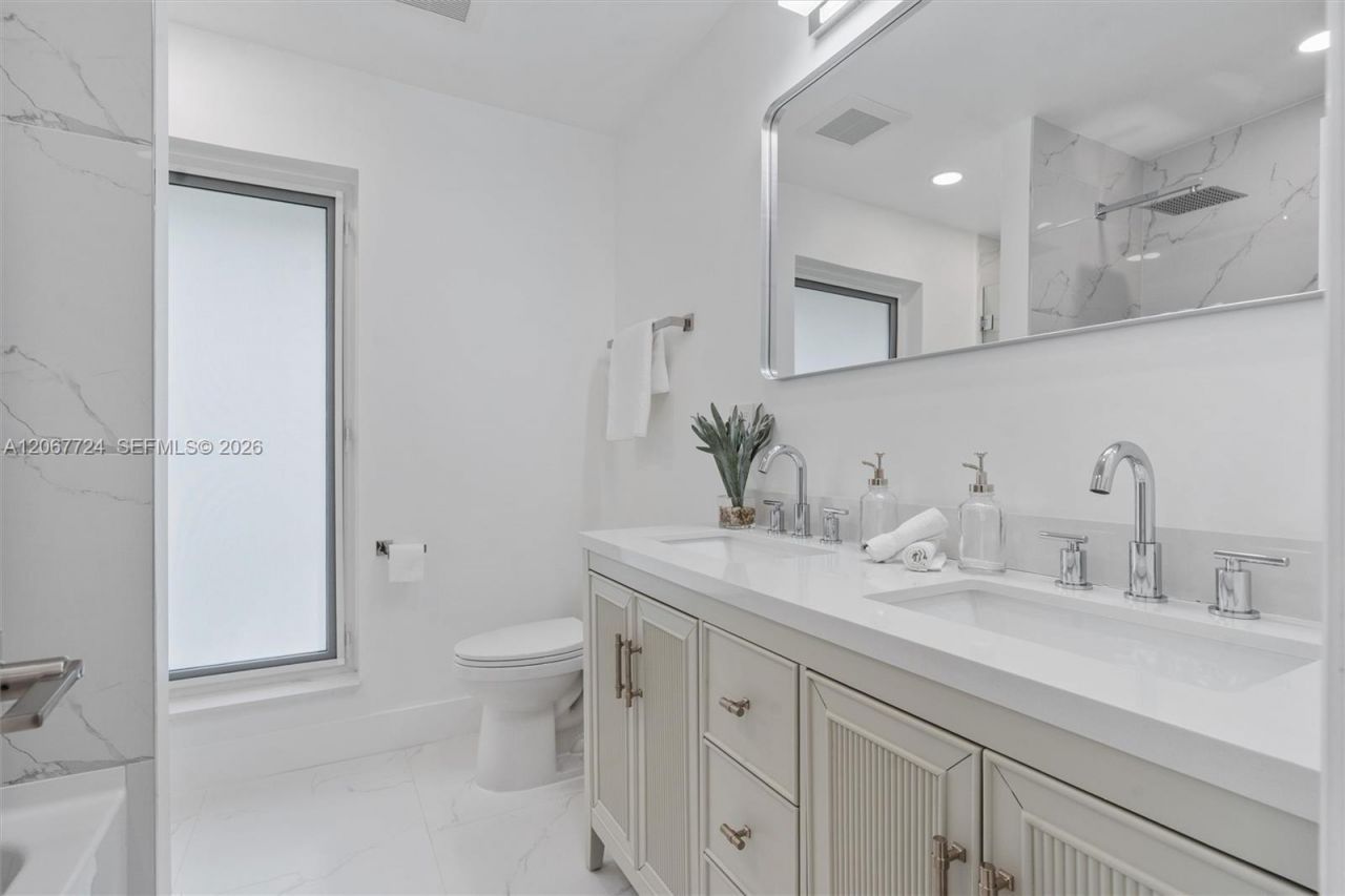 5711 NE 20th Ter, Fort Lauderdale, FL 33308 Photo