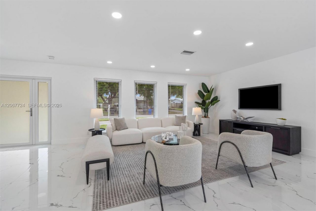 5711 NE 20th Ter, Fort Lauderdale, FL 33308 Photo