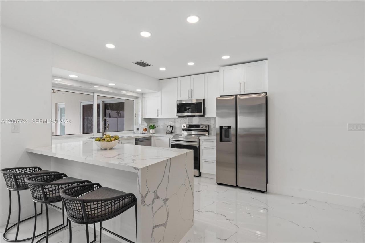 5711 NE 20th Ter, Fort Lauderdale, FL 33308 Photo