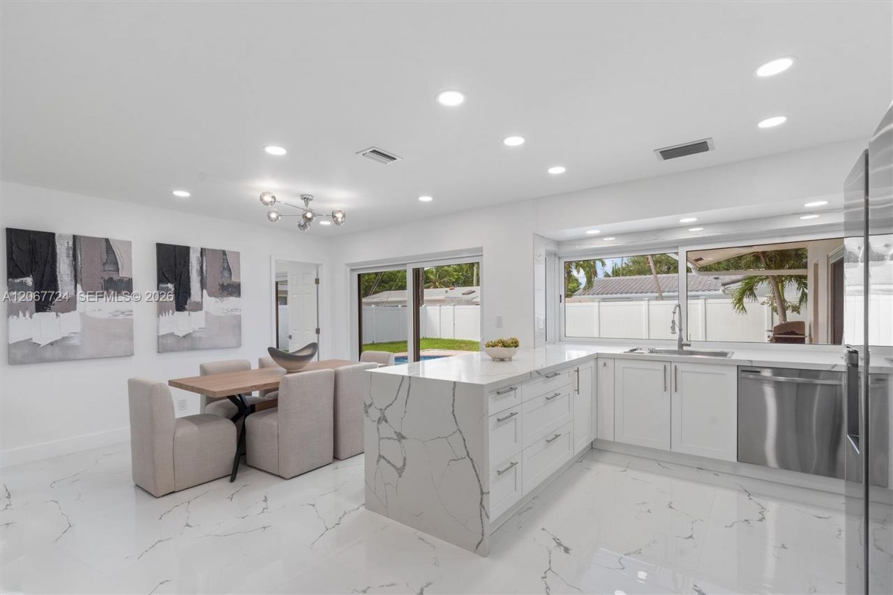 5711 NE 20th Ter, Fort Lauderdale, FL 33308 Photo
