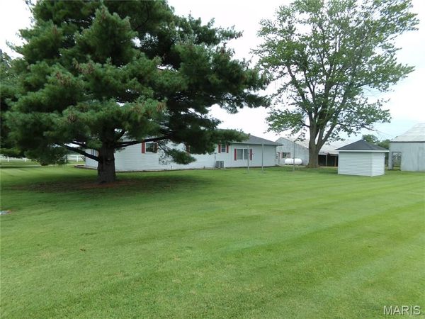 1954 Tilden Road , Marissa, IL 62257