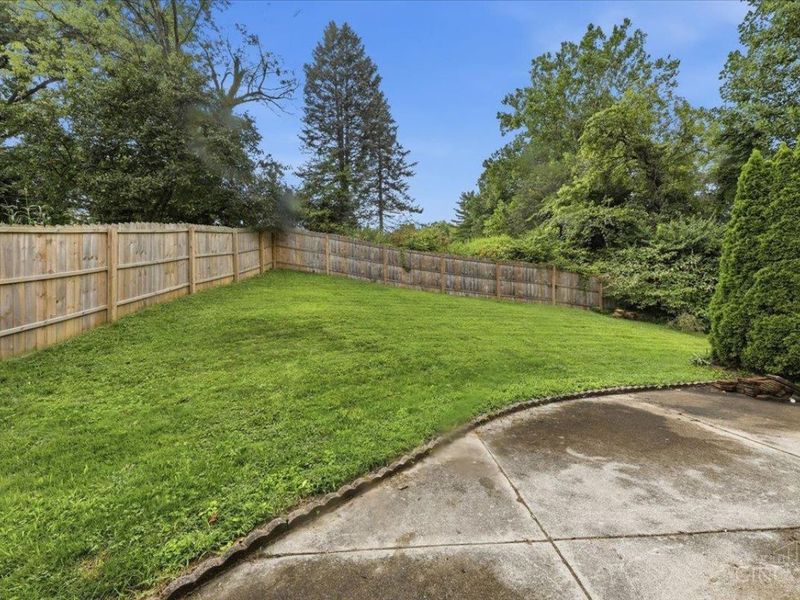 2343 Fairgreen Drive, Green Township, OH 45238 Photo 22
