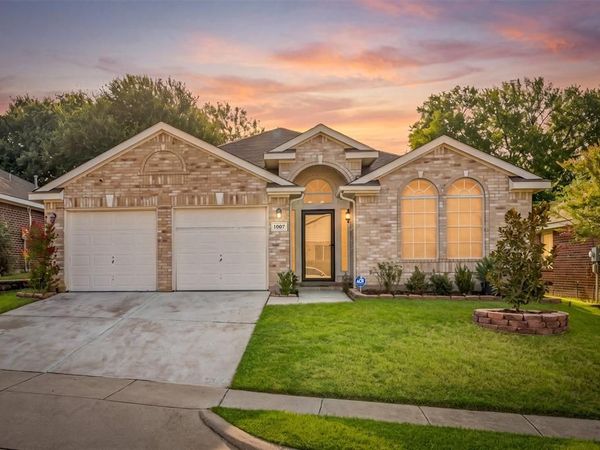 1007 Summerbrook Drive , Unit 22, Euless, TX 76040