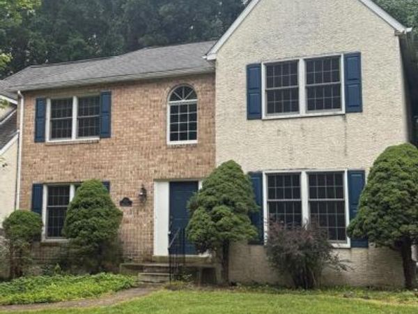 4215 TARA CIRCLE, UPPER CHICHESTER, PA 19061