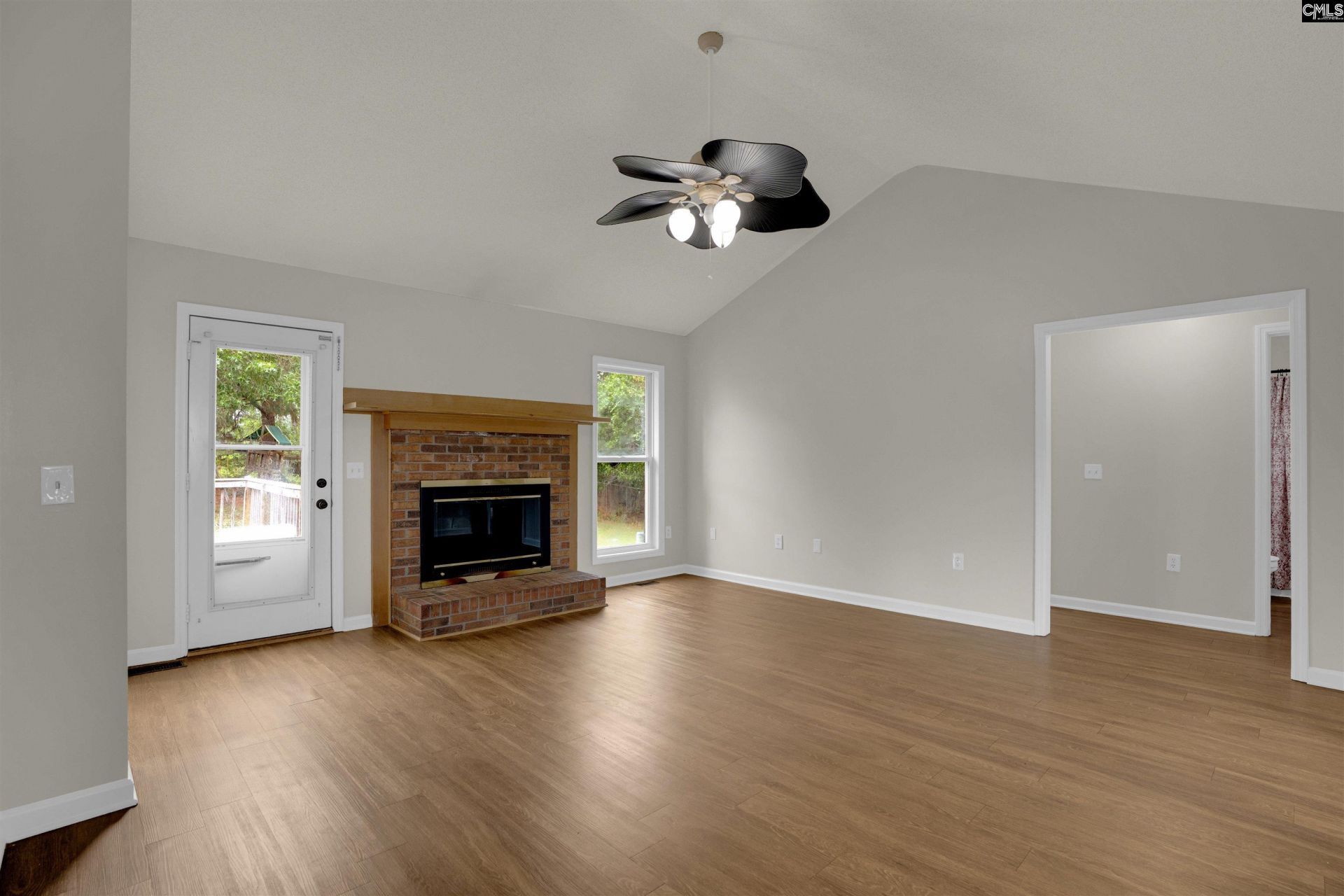 310 Quoin Court  Photo 11