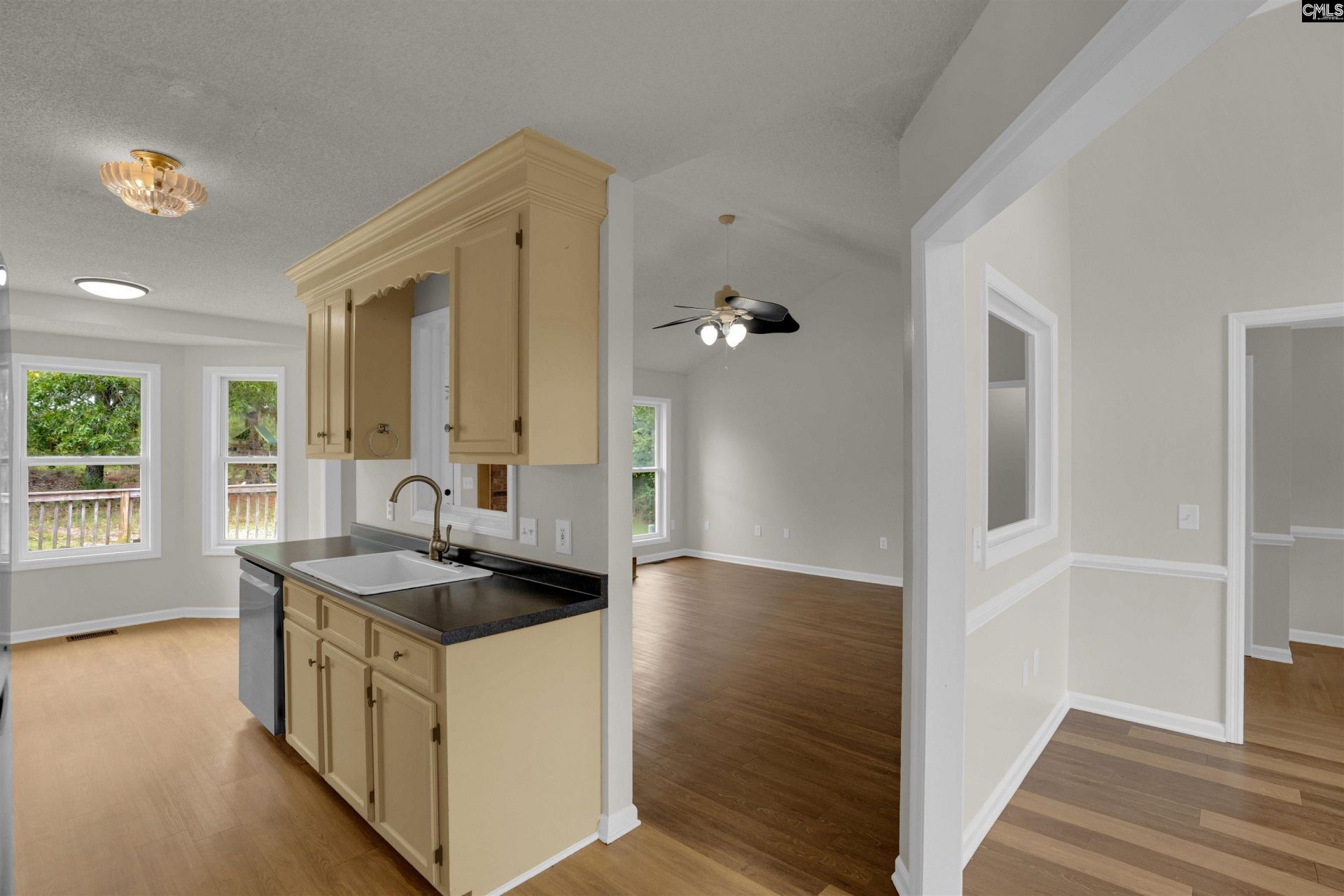 310 Quoin Court  Photo 13