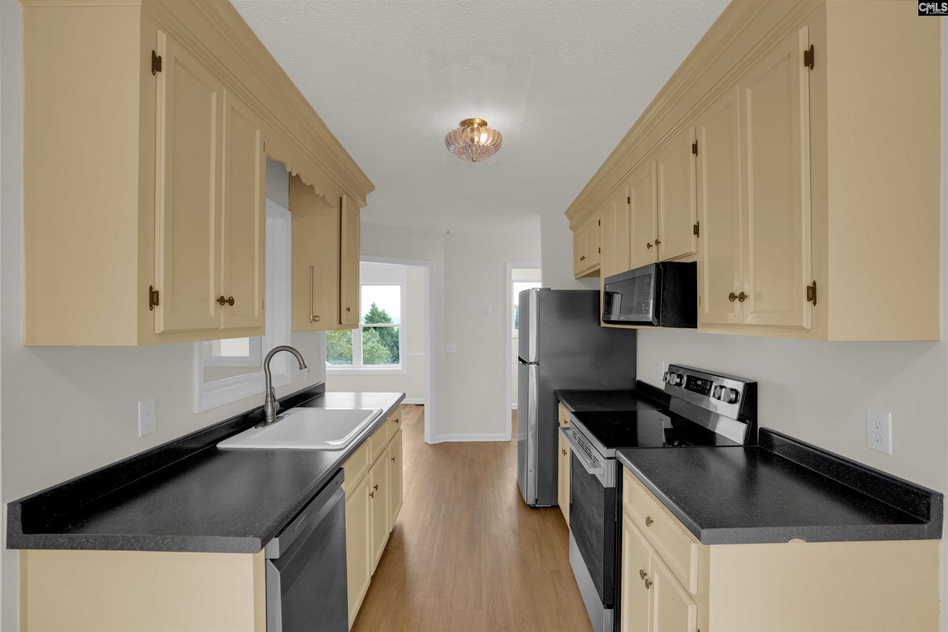 310 Quoin Court  Photo 14