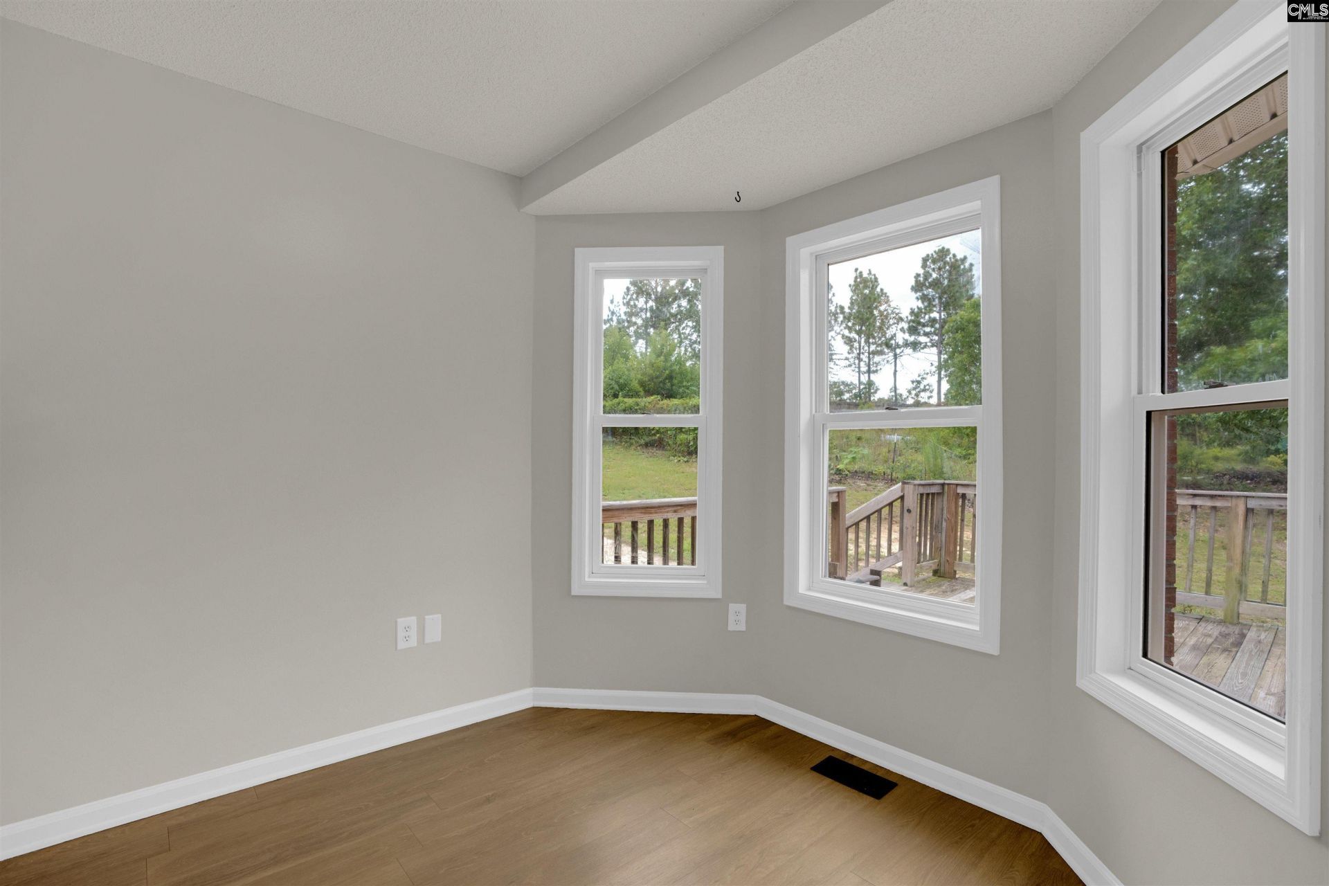 310 Quoin Court  Photo 16