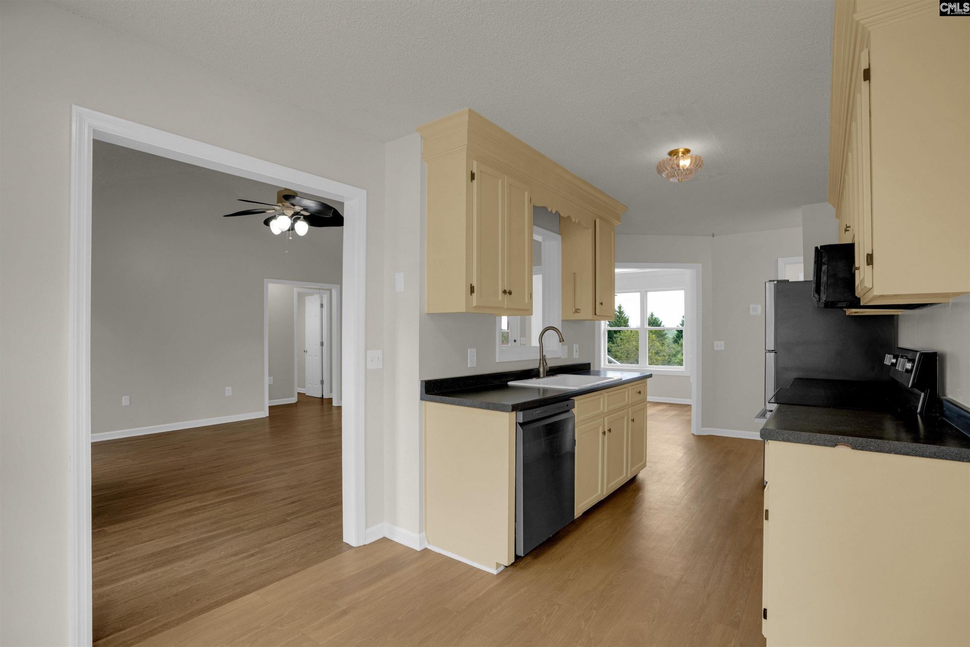 310 Quoin Court  Photo 18