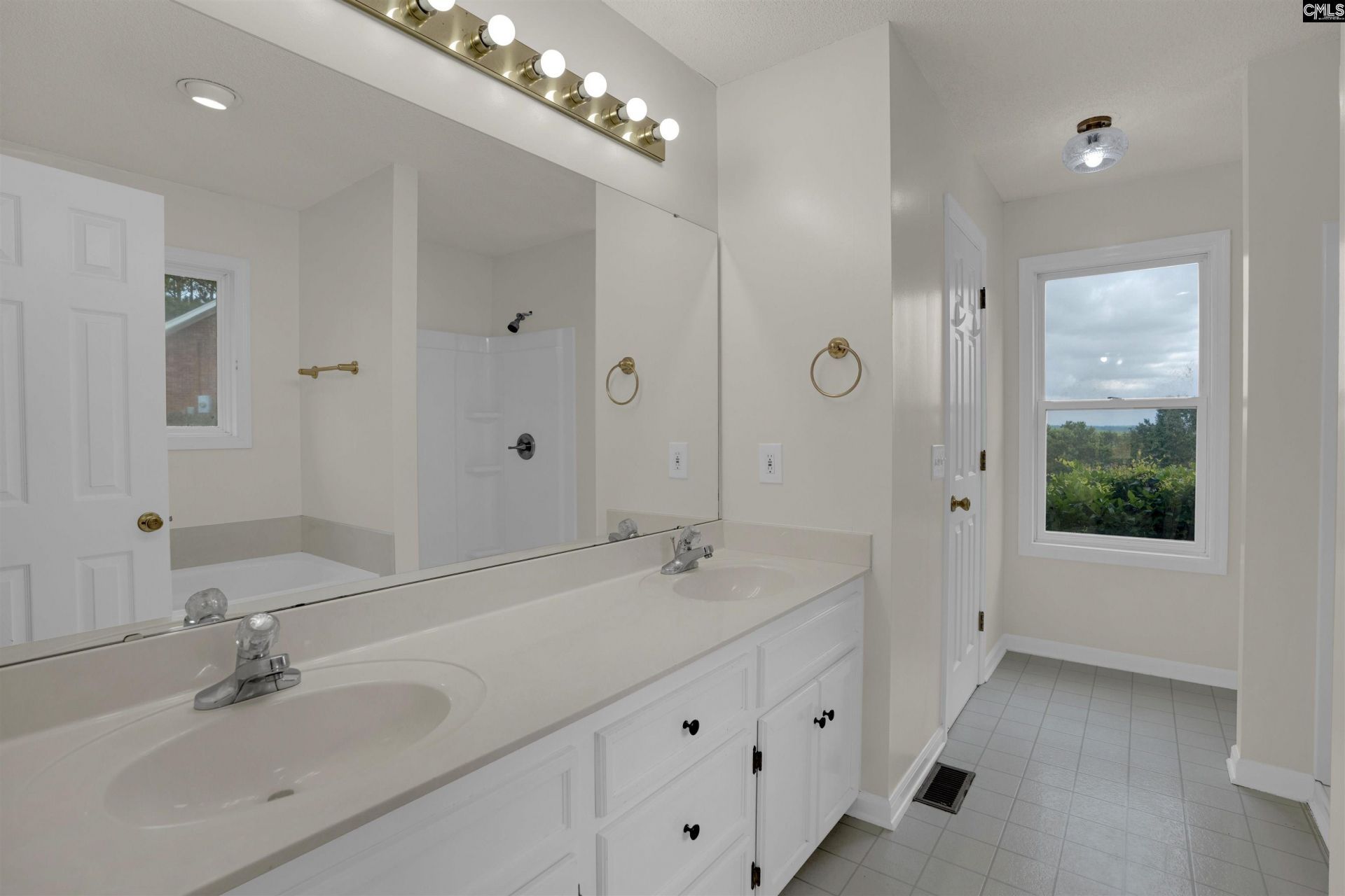 310 Quoin Court  Photo 23