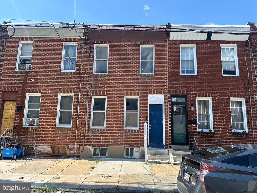 2606 Cedar Street, Philadelphia, PA 19125 Main Photo