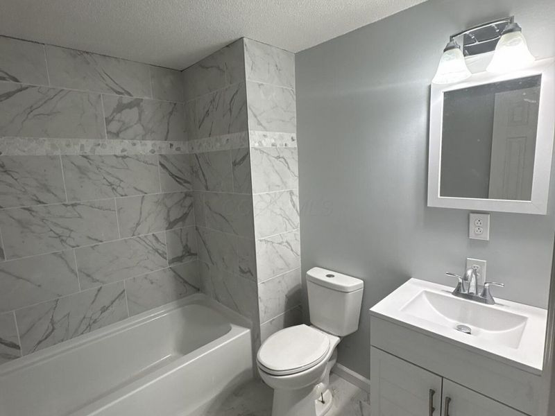 1599 McNaughten Road, Columbus, OH 43232 Photo 10