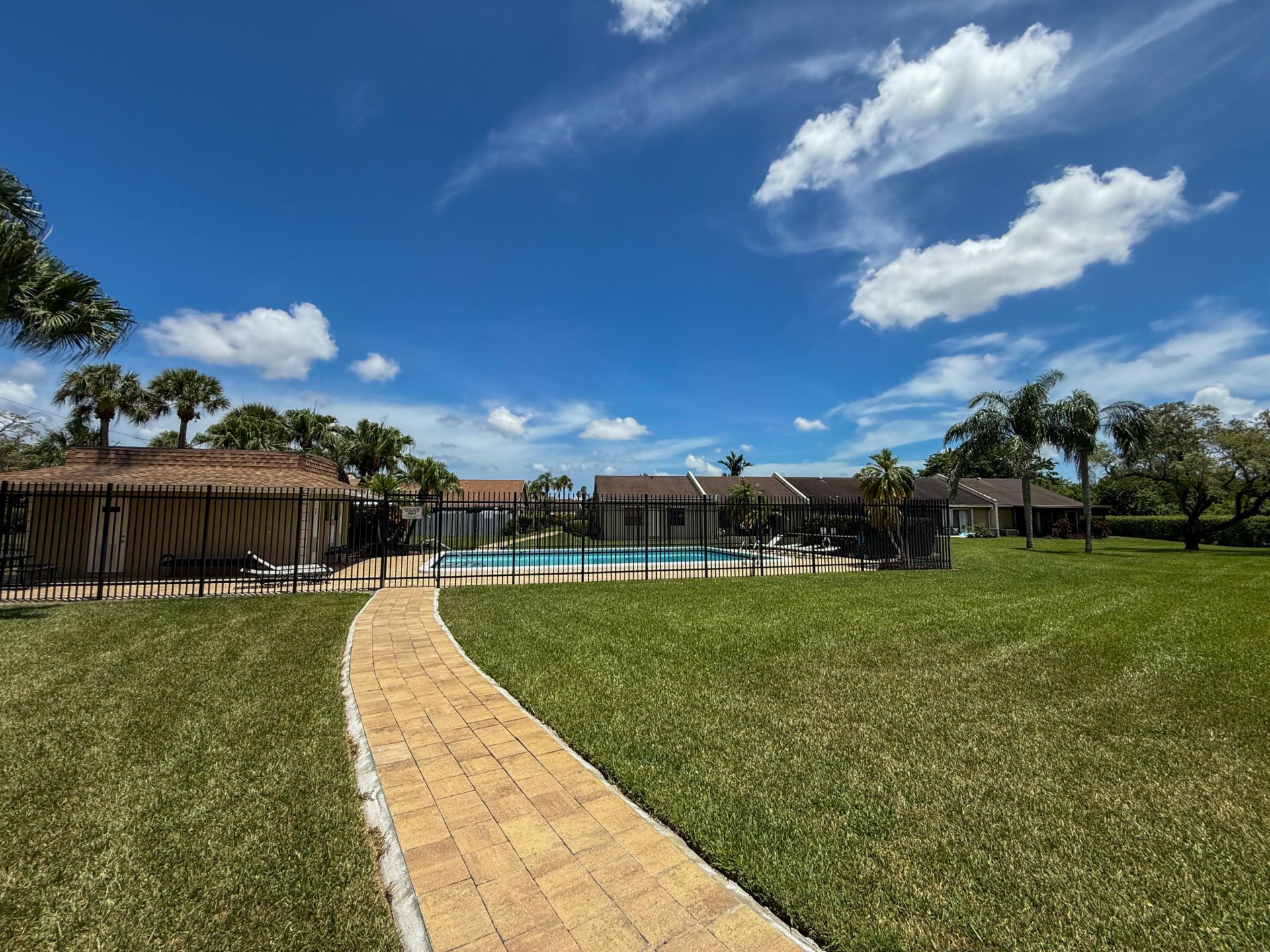 10295 Boca Bend W, Unit L2, Boca Raton, FL 33428 Photo