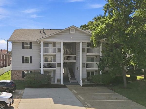 667 S Kirkwood Road , Unit 202, St Louis, MO 63122