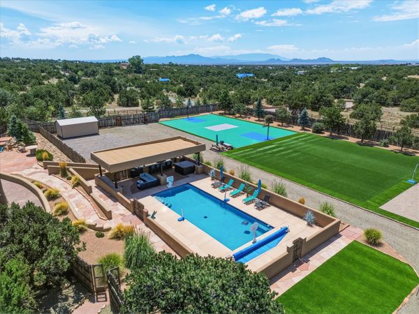 152A Arroyo Hondo Road, Santa Fe, NM 87508