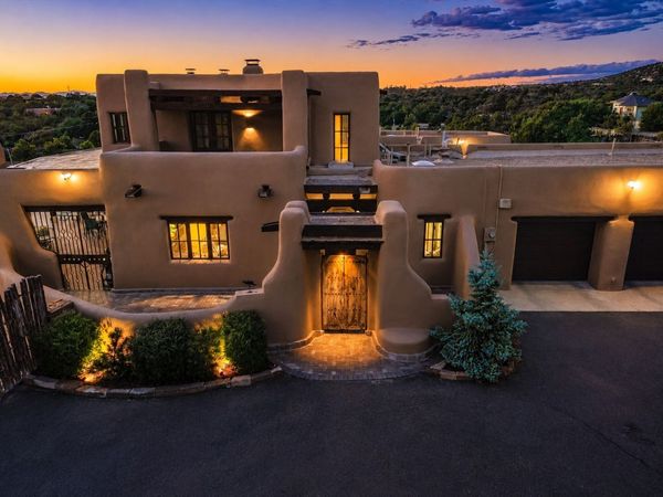 152A Arroyo Hondo Road, Santa Fe, NM 87508