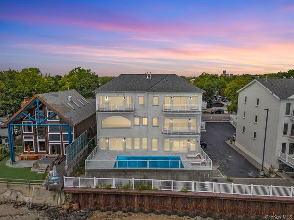 4 Angelas Place , Unit 1, Bronx, NY 10465