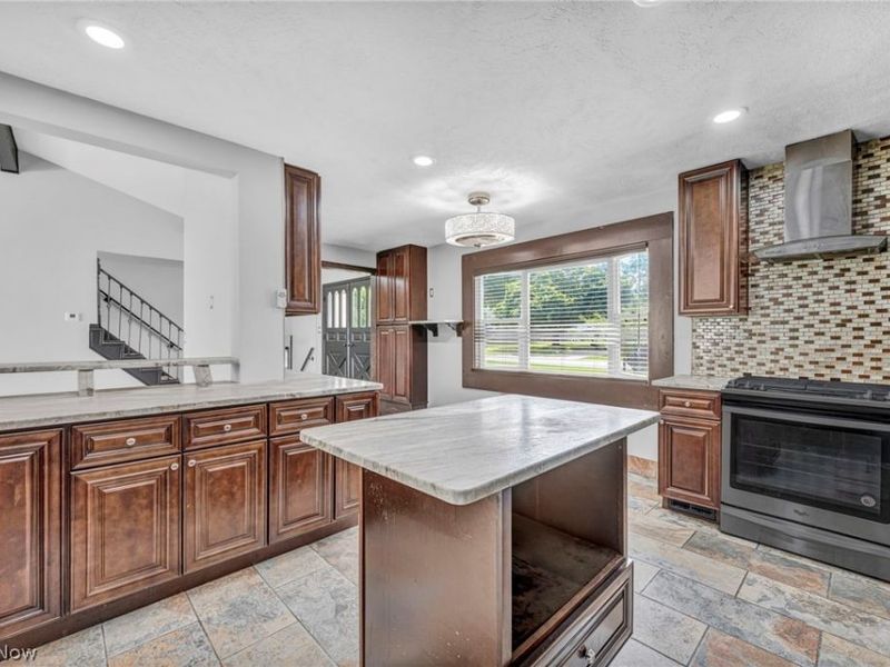 28610 Lynhaven Drive , North Olmsted, OH 44070 Photo 15