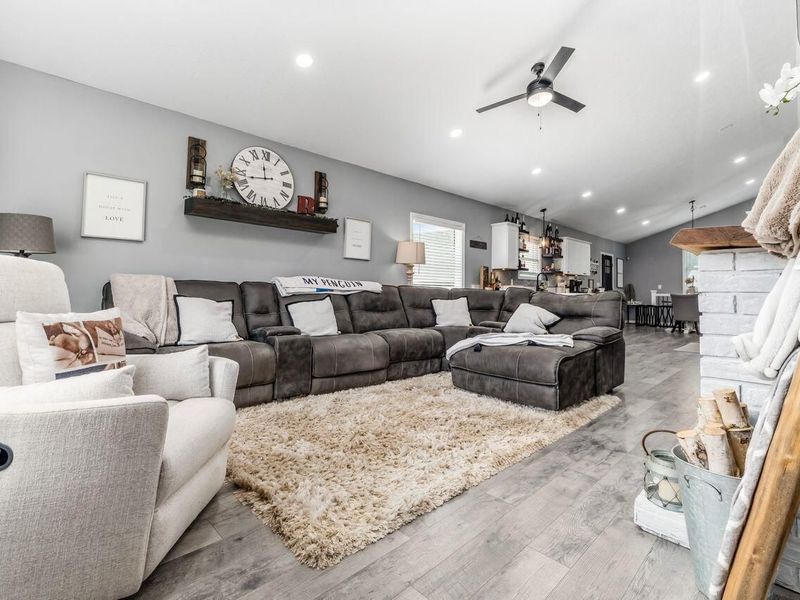 8925 Lancaster Kirkersville Road NW, Baltimore, OH 43105 Photo 5