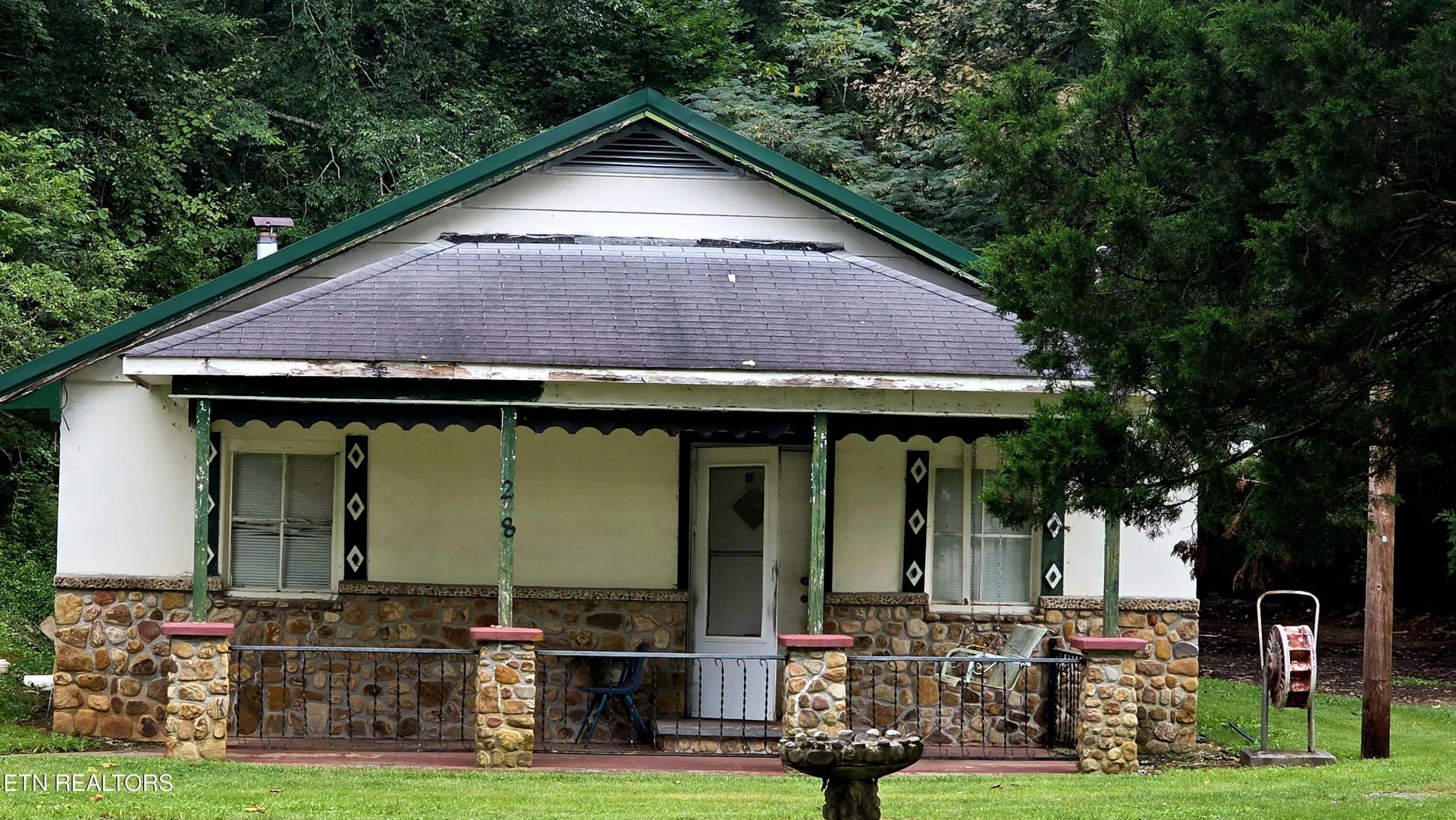 248 Walnut Grove Rd, Kingston, TN 37763 Main Photo