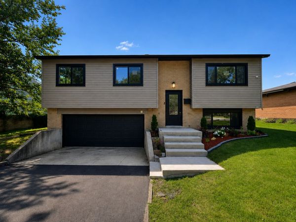720 Blackhawk Drive, University Park, IL 60484