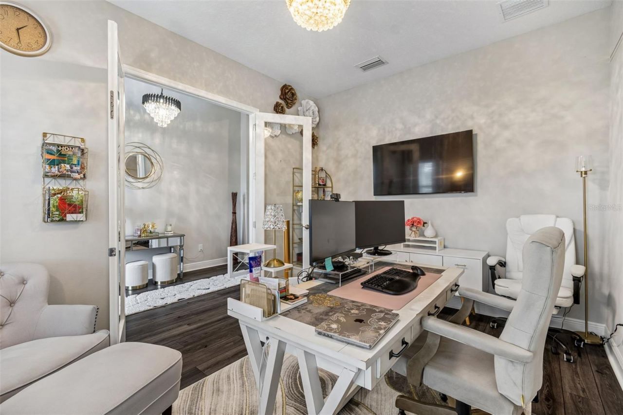 10597 Meadowrun Drive, Lithia, FL 33547 Photo