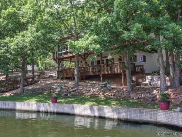 34038 Ivy Bend Circle, Stover, MO 65078
