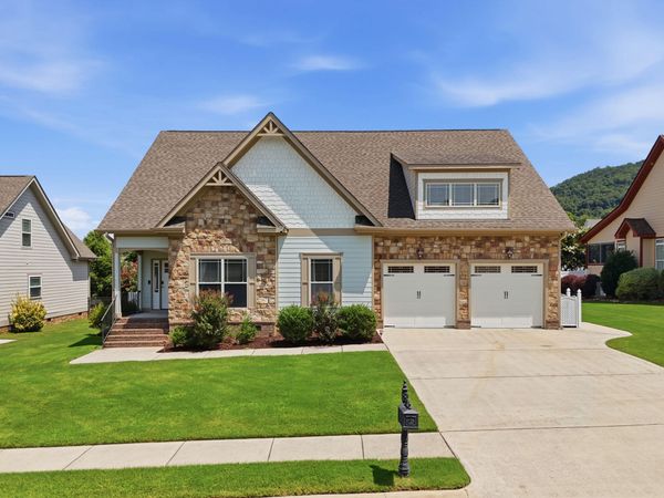 8498 Deer Run Circle, Ooltewah, TN 37363