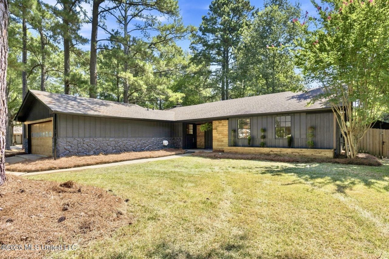 101 S Boxwood Place, Brandon, MS 39047 Main Photo