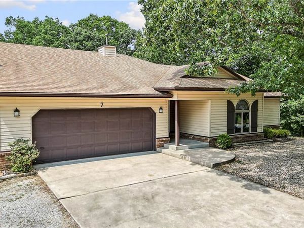 7 Cherhill Drive , Bella Vista, AR 72714