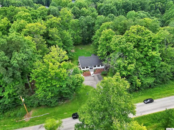 385 Highland Hills Drive, Howard, OH 43028