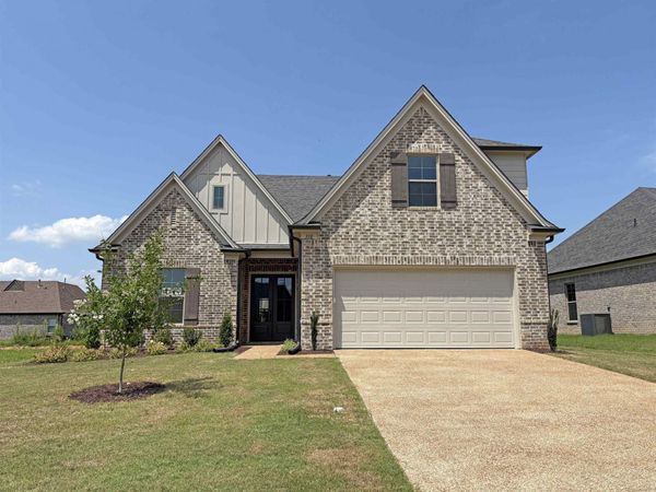 310 GREEN WILLOW DR, Oakland, TN 38060