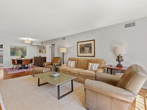 4400 POPLAR AVE, Unit 5, Memphis, TN 38117