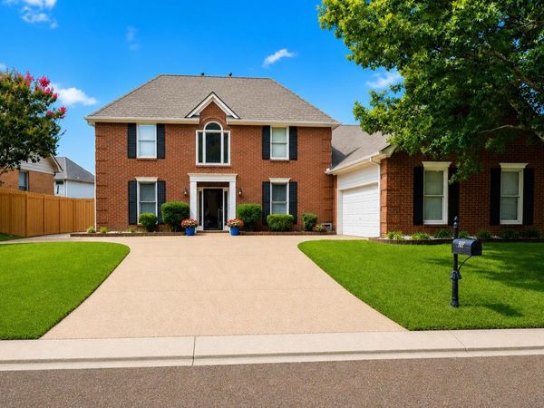 3911 LIGHTHOUSE LN, Lakeland, TN 38002