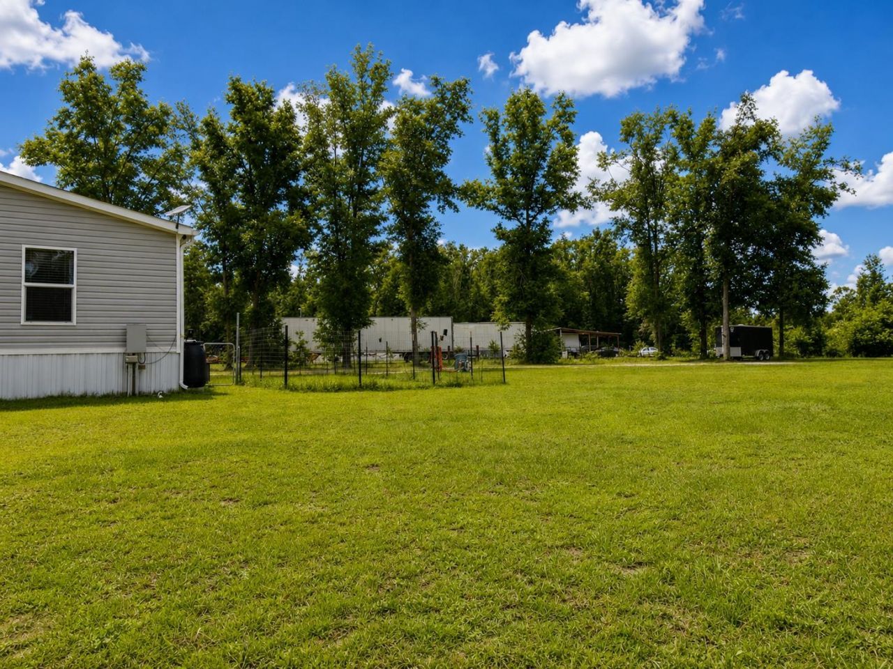 616 NE Hillside Terrace, Lee, FL 32059 Photo