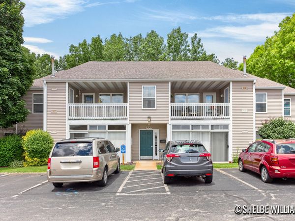 3065 Poplar Creek Drive SE, Unit 104, Grand Rapids, MI 49512