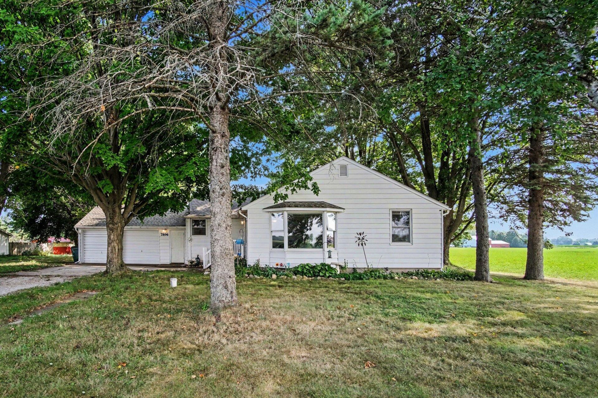 7896 W 56th Street, Fremont, MI 49412 Main Photo