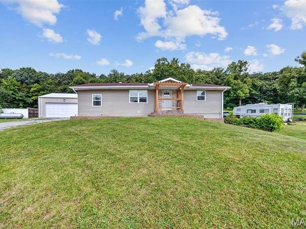 11354 W State Highway 8 , Potosi, MO 63664