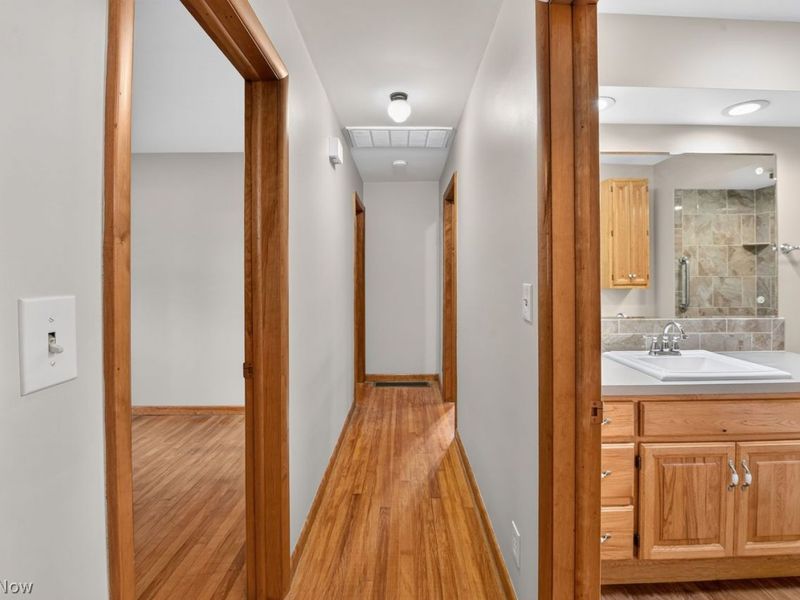 8711 Erie Avenue NW, Canal Fulton, OH 44614 Photo 10