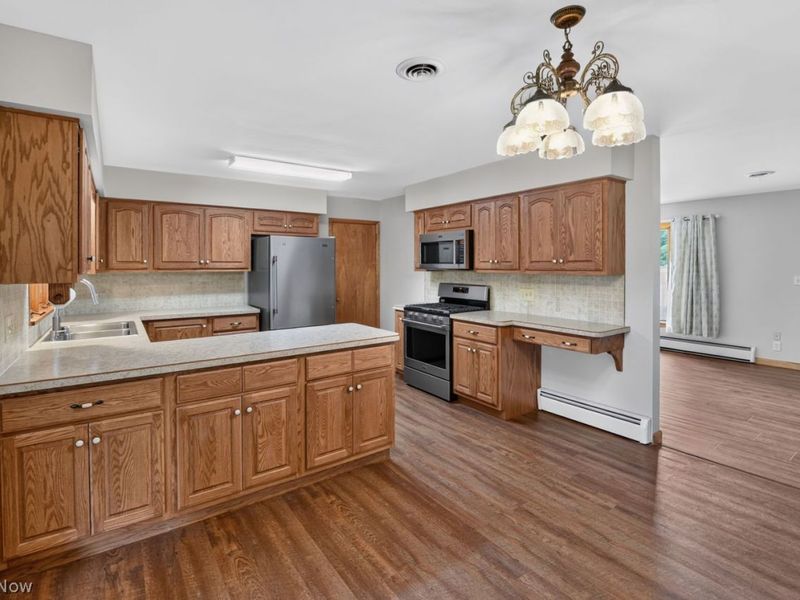 8711 Erie Avenue NW, Canal Fulton, OH 44614 Photo 7
