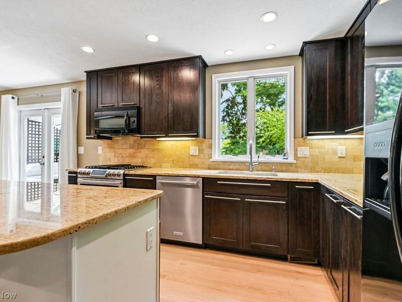 3425 Palmer Drive, Rocky River, OH 44116 Photo 17