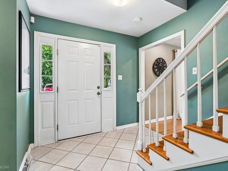 3425 Palmer Drive, Rocky River, OH 44116 Photo 2