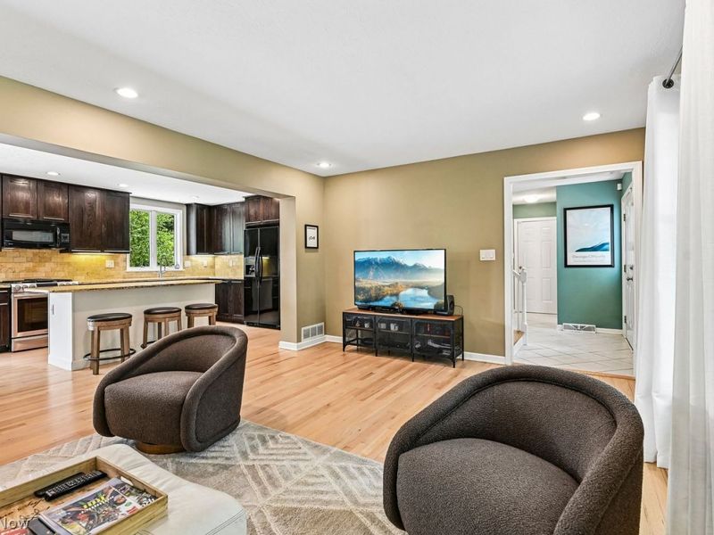 3425 Palmer Drive, Rocky River, OH 44116 Photo 7