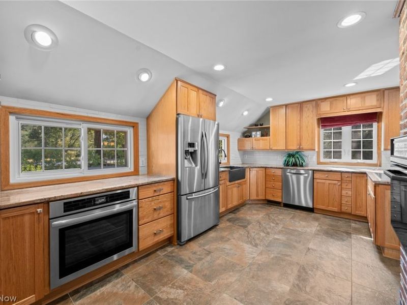 33526 N Deer Creek Lane, Pepper Pike, OH 44124 Photo 12