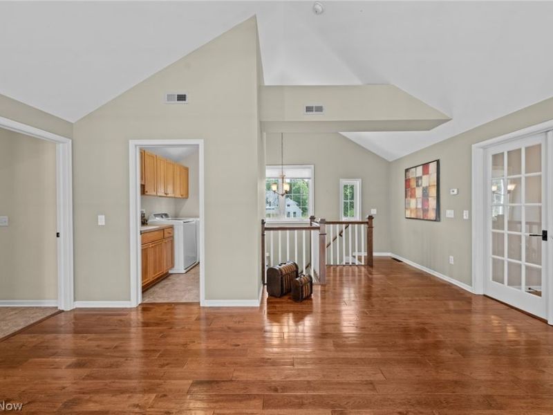 33526 N Deer Creek Lane, Pepper Pike, OH 44124 Photo 5