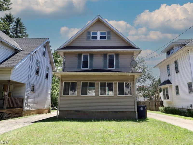 44 E Brookside Avenue , Akron, OH 44301 Photo 1