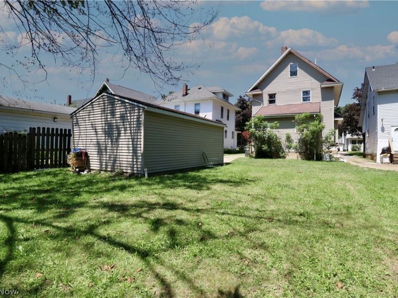44 E Brookside Avenue , Akron, OH 44301 Photo 11