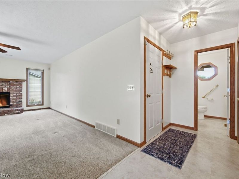 335 Radley Drive , Painesville, OH 44077 Photo 9