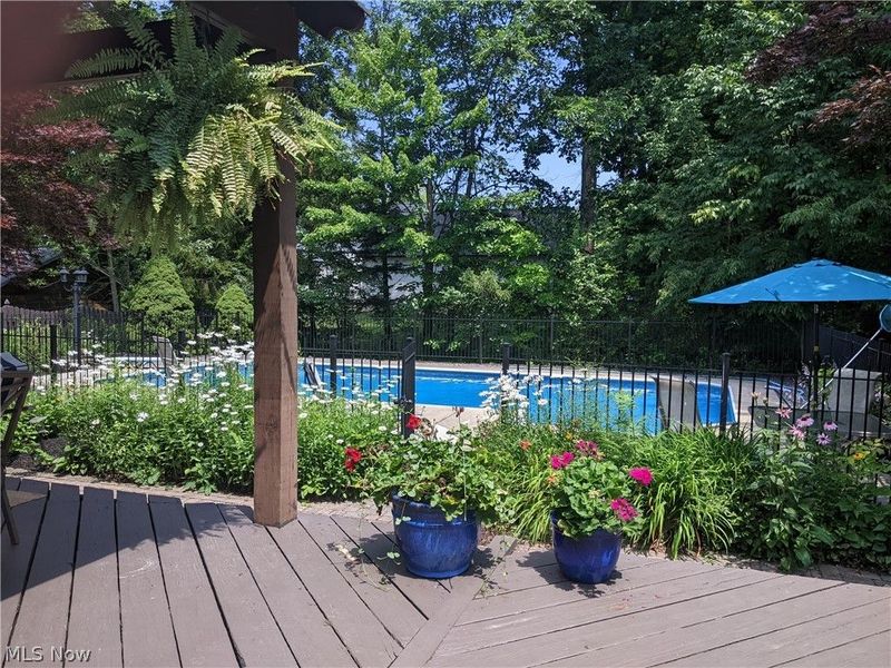2867 Mapleview Lane, Avon, OH 44011 Photo 2