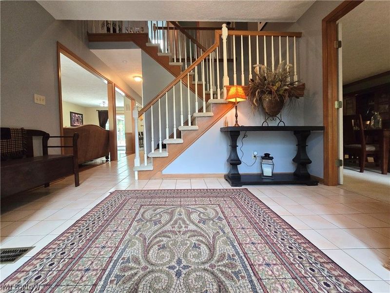 2867 Mapleview Lane , Avon, OH 44011 Photo 3